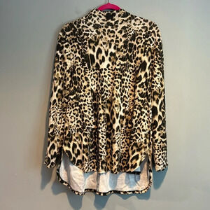 Chico’s Size 2 Women’s Size Large Blouse Shirt Top Long Sleeve Cheetah Print